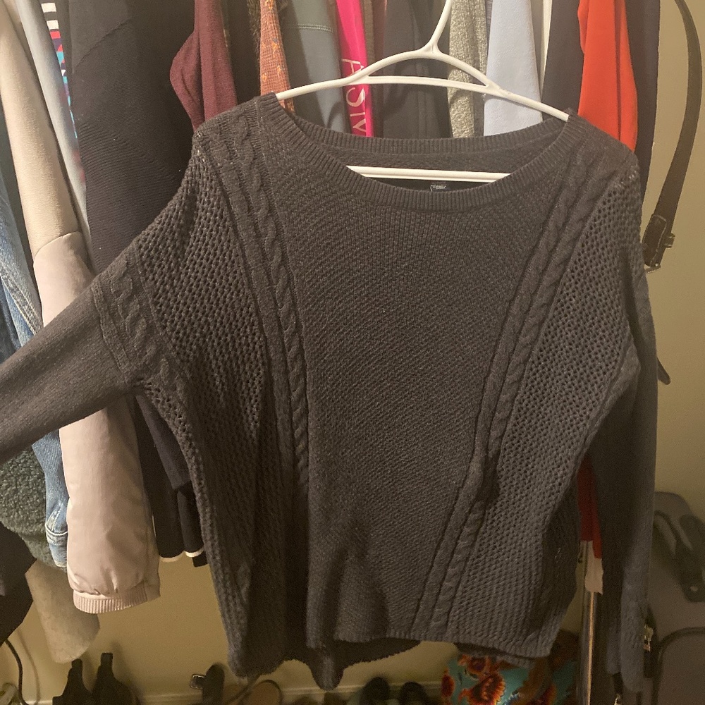 American Eagle knit top - Picture 1 of 1